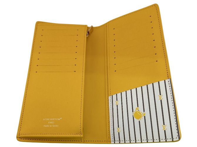 Cartera Larga Brazza Epi de Louis Vuitton Amarillo - vista 7