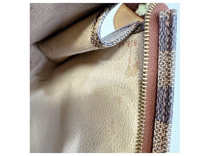 Pochette Toilette 26 Edición Limitada de Louis Vuitton Castaño - vista 10