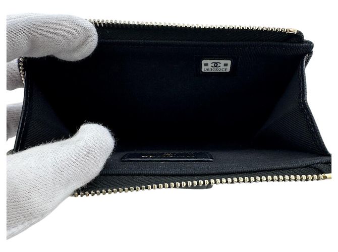 Monedero de piel caviar matelassé de Chanel Negro - vista 7