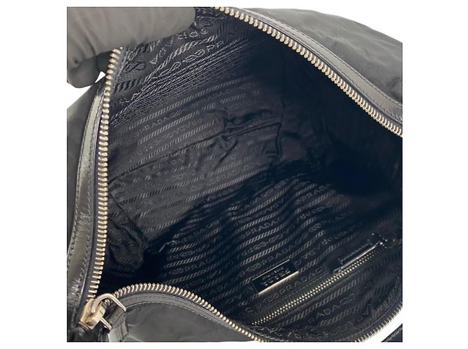 Borsa Tote in Nylon e Pelle Nera Prada Nero - vista 9