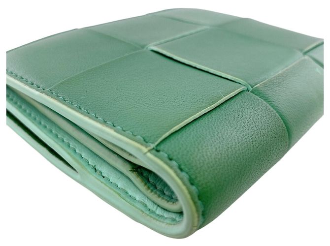 Billetera bi-fold Cassette de Bottega Veneta Verde - vista 5