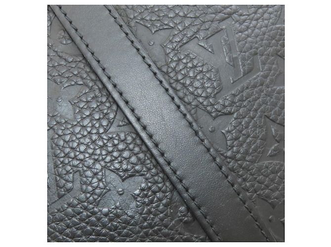 Louis Vuitton M21884 Sac Plat Cross Borsa a Mano Nero - vista 12