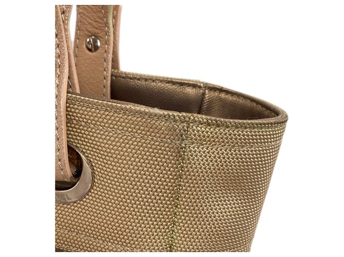 Borsa Tote PM Chanel Paris Biarritz D'oro - vista 18
