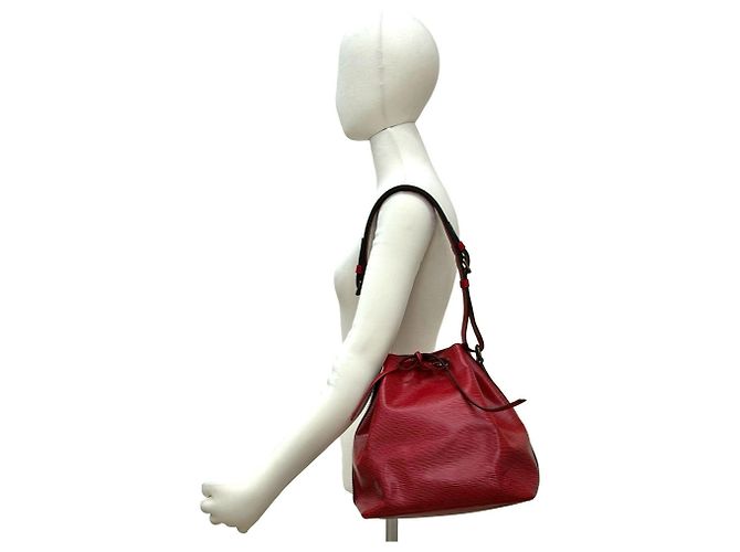 Noe Louis Vuitton Vintage Petit Noé Epi Leder Schultertasche Rot - Ansicht 2