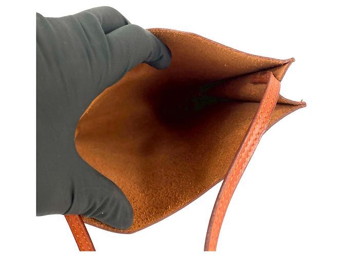 Mini-Schultertasche aus Vintage Boxkalbsleder Omenitou von Hermès Braun - Ansicht 9