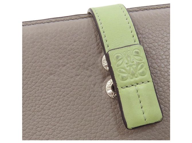 Cartera vertical grande Anagram Loewe Castaño Verde - vista 20