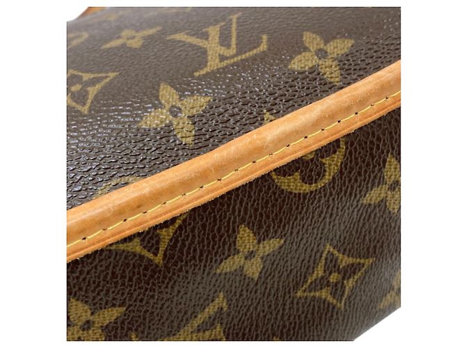 Bolso de Hombro Menilmontant PM Louis Vuitton Monograma - vista 12