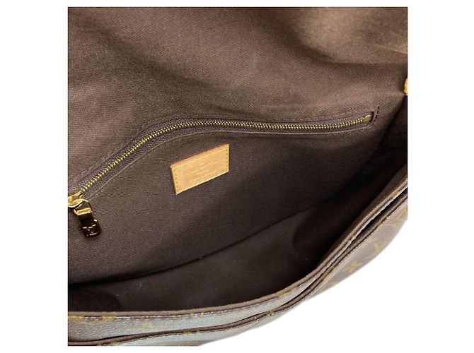 Bolso de Hombro Menilmontant PM Louis Vuitton Monograma - vista 5