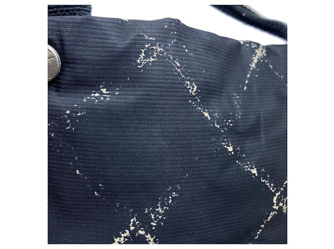 Borsa in nylon della linea Travel di Chanel Nero - vista 16