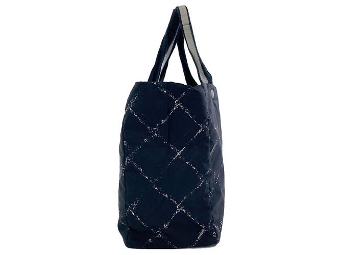 Borsa in nylon della linea Travel di Chanel Nero - vista 3