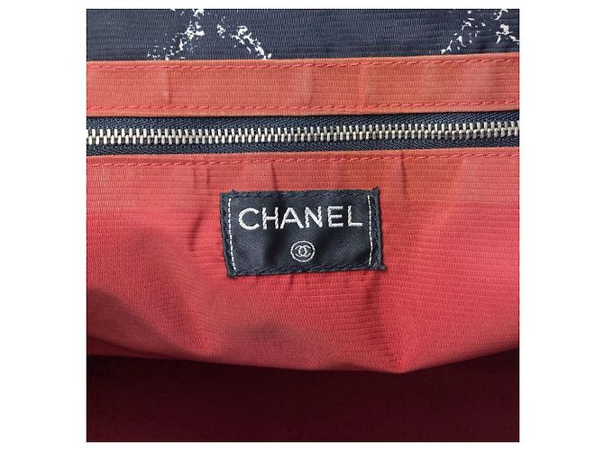 Borsa in nylon della linea Travel di Chanel Nero - vista 6