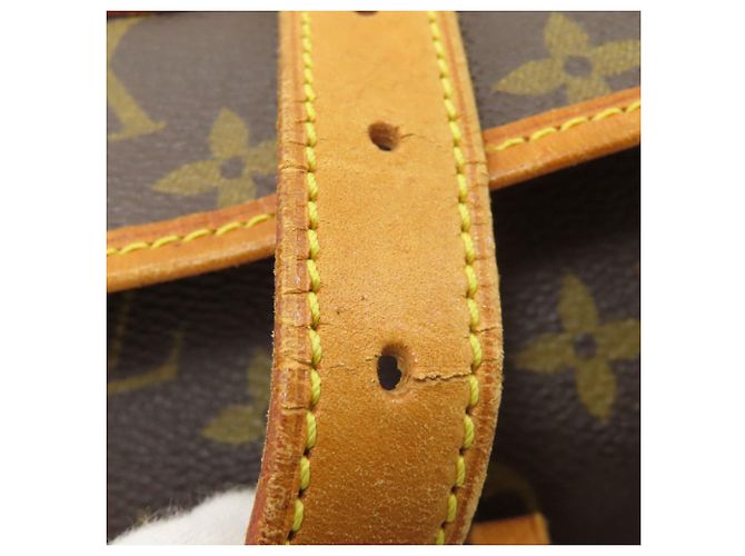 Borsa a Spalla Saumur MM M40710 di Louis Vuitton Marrone Monogramma - vista 13