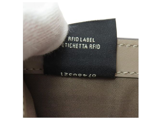 Fendi Geldbörse beige aus Leder - Ansicht 8