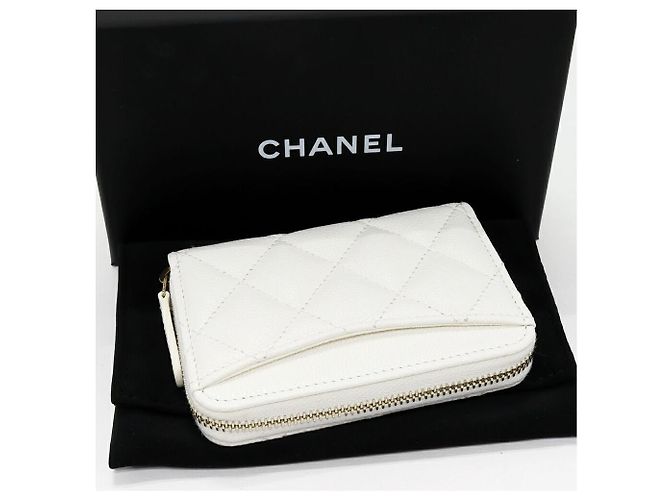 Portafoglio con zip classico Chanel in caviale Bianco - vista 2
