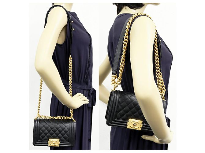 Bolso de Hombro 2 en 1 Chanel Boy en Caviar Negro - vista 2