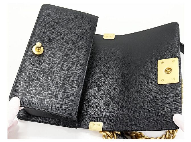 Bolso de Hombro 2 en 1 Chanel Boy en Caviar Negro - vista 5