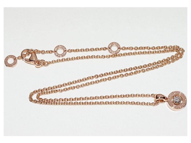 Bulgari Collana Pendente Bvlgari Bvlgari in Oro Rosa 18K D'oro - vista 3