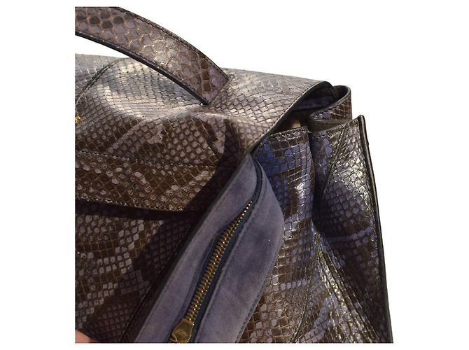 Bolso bandolera grande de piel de serpiente azul y negro TOD'S Wave con asa superior. - vista 11