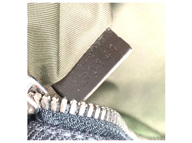 Belt Bag Acrobat Damier Geant Louis Vuitton Nero - vista 14