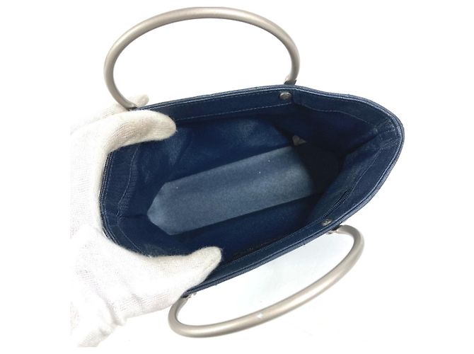 Blauer Nylon-Canvas-Tote mit CC Coco-Logo von Chanel - Ansicht 13