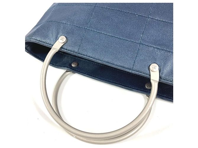 Blauer Nylon-Canvas-Tote mit CC Coco-Logo von Chanel - Ansicht 8