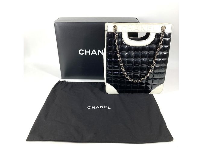Zwei-Farben-Logo Schokoladentafel Tote Bag von Chanel Schwarz Weiß - Ansicht 18