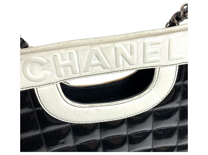 Zwei-Farben-Logo Schokoladentafel Tote Bag von Chanel Schwarz Weiß - Ansicht 9