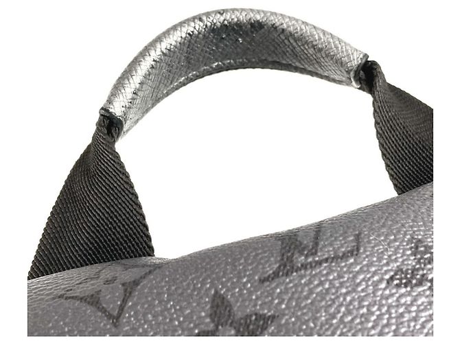 Zaino Discovery PM Taigarama Louis Vuitton Argento - vista 10