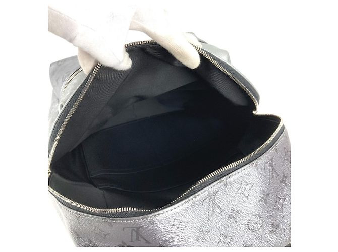 Zaino Discovery PM Taigarama Louis Vuitton Argento - vista 11