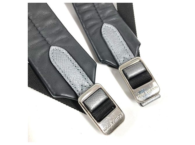 Zaino Discovery PM Taigarama Louis Vuitton Argento - vista 16