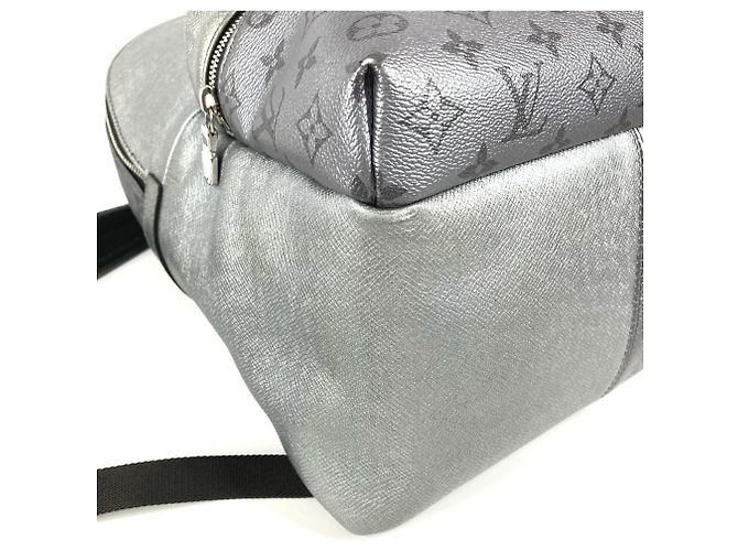 Zaino Discovery PM Taigarama Louis Vuitton Argento - vista 7