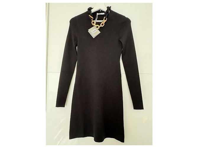 Paco Rabanne Vestido negro con collar de cadena dorada - vista 2