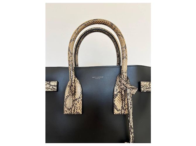 Saint Laurent sac de jour in black leather and rock python Nero - vista 4