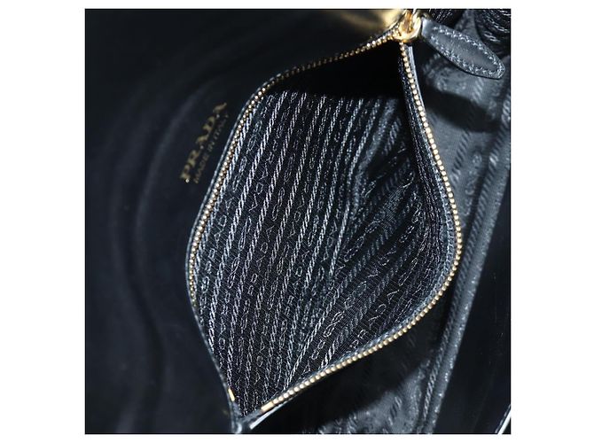 Prada Bolso de Hombro de Cuero Gris Dorado Auth 173314V Castaño - vista 26