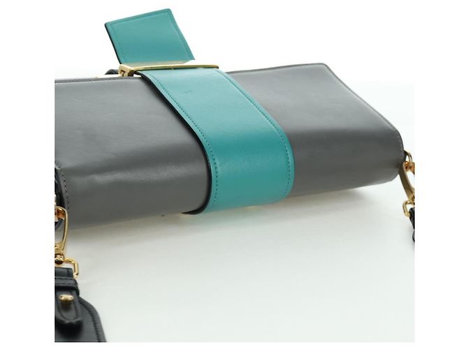 Prada Bolso de Hombro de Cuero Gris Dorado Auth 173314V Castaño - vista 7