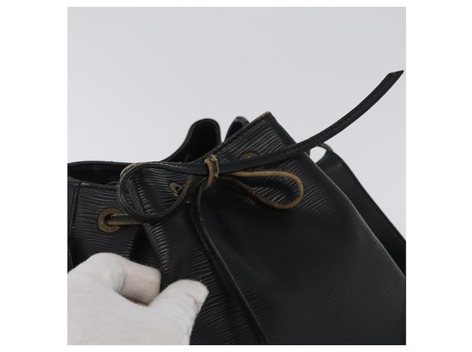 Noe LOUIS VUITTON Borsa a Spalla Petit Noé Epi Nera M44102 LV Auth gh1817 Nero - vista 19