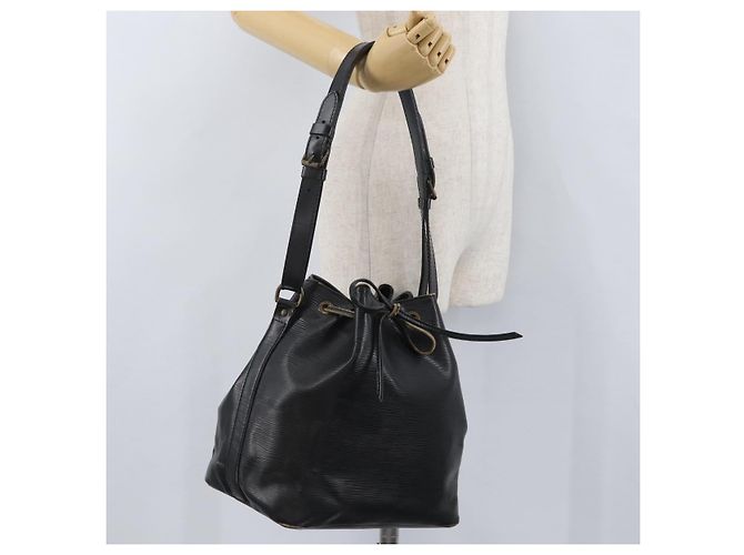 Noe LOUIS VUITTON Borsa a Spalla Petit Noé Epi Nera M44102 LV Auth gh1817 Nero - vista 24