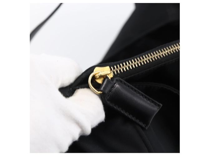 Borsa Tote FENDI in nylon nero e oro Auth th6603 D'oro - vista 21