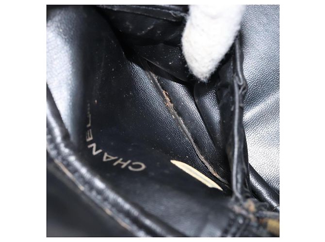 Vanity CHANEL Bicolor Kosmetiktasche aus Leder Schwarz CC Auth bs33805 - Ansicht 22