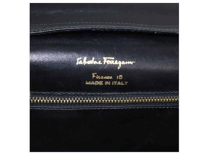 Borsa a Spalla Salvatore Ferragamo in Pelle Nera e Oro Auth BA11236 Nero D'oro - vista 12