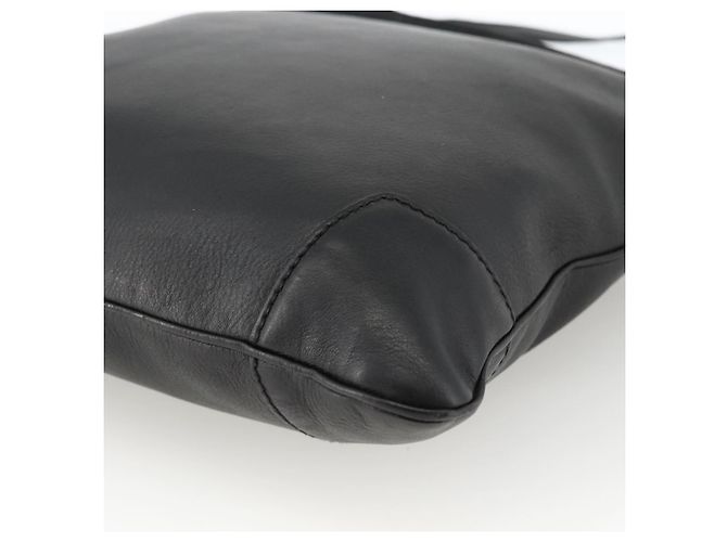 Borsa a Spalla in Pelle Nera e Argento GUCCI 148476 Auth ka2890 Nero - vista 16