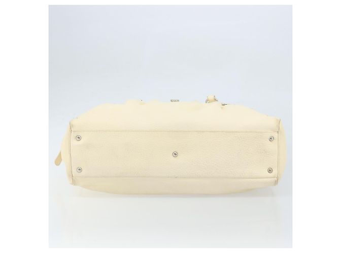 Sac à main Gancini en cuir blanc et argent de Salvatore Ferragamo Auth 166988 Argenté - vue 5