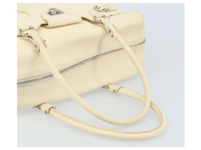 Sac à main Gancini en cuir blanc et argent de Salvatore Ferragamo Auth 166988 Argenté - vue 6