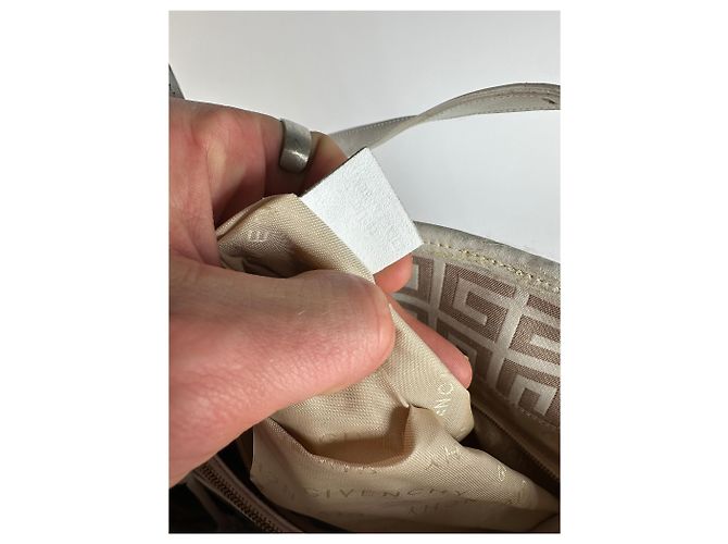 Vintage Givenchy Monogramm Leder-Canvas-Tasche Weiß Gold - Ansicht 7