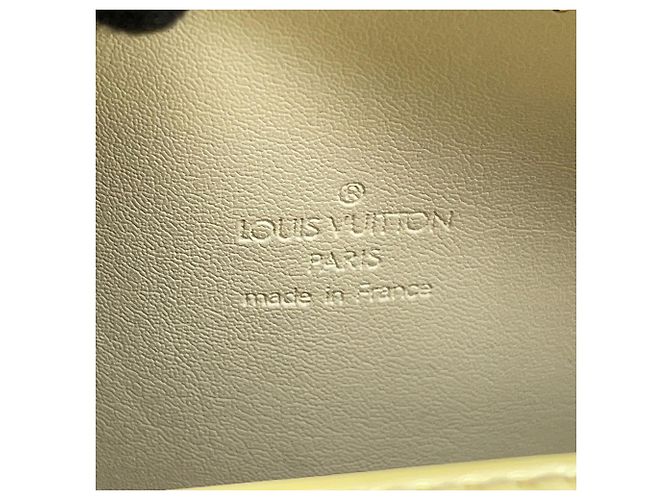 Borsa Bedford in Monogram Vernis di Louis Vuitton Bianco - vista 13