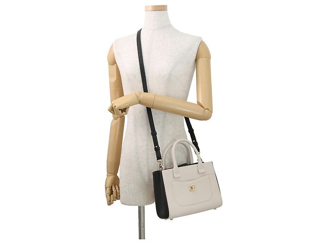 Borsa Neo Executive di Chanel Nero Crudo - vista 5