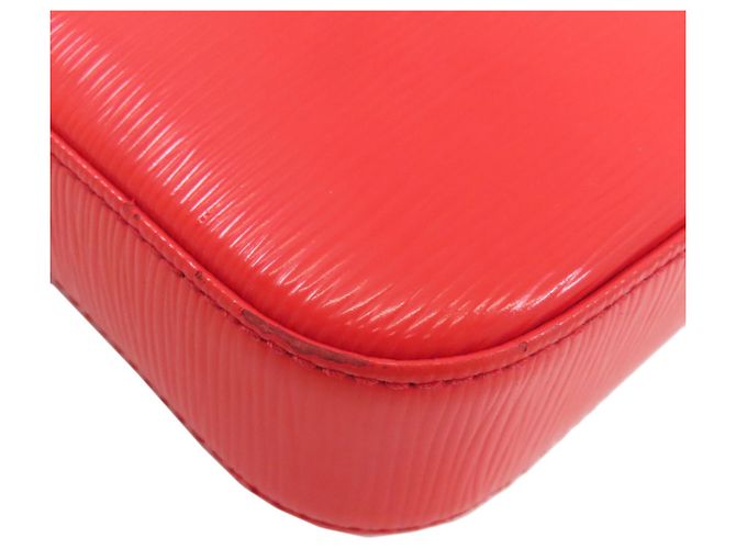 Borsa Pochette Accessoires in pelle Epi Louis Vuitton Rosso - vista 17