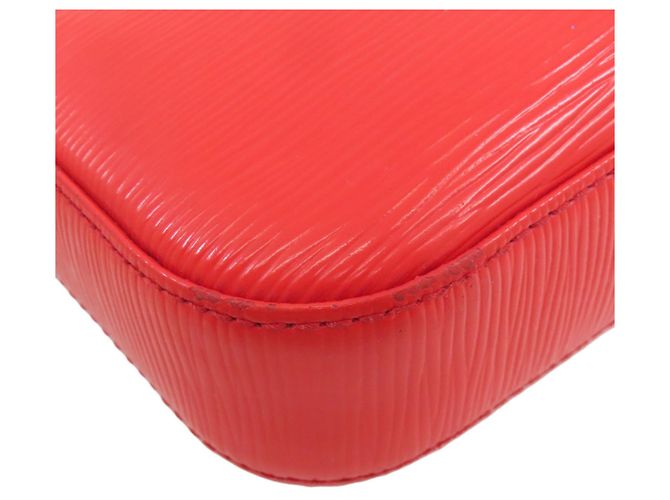 Borsa Pochette Accessoires in pelle Epi Louis Vuitton Rosso - vista 19