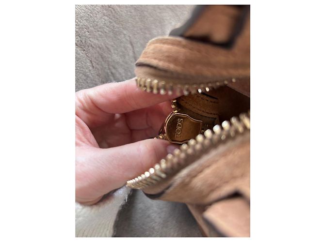 Borsa Tote Double T in Camoscio di Tod's Marrone - vista 15