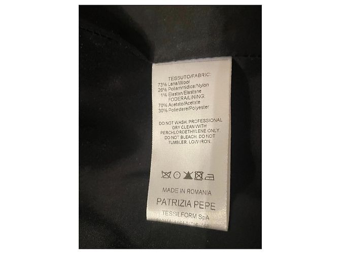 Wunderschöner PATRIZIA PEPE Blazer im roten Karomuster Schwarz - Ansicht 12